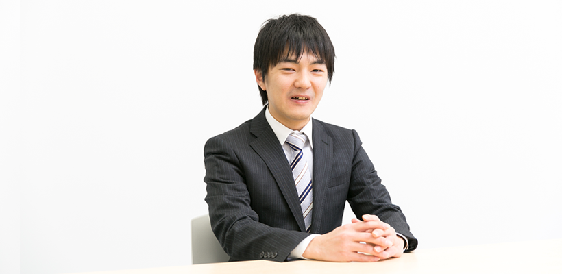 社員インタビューメインの日吉の画像です。